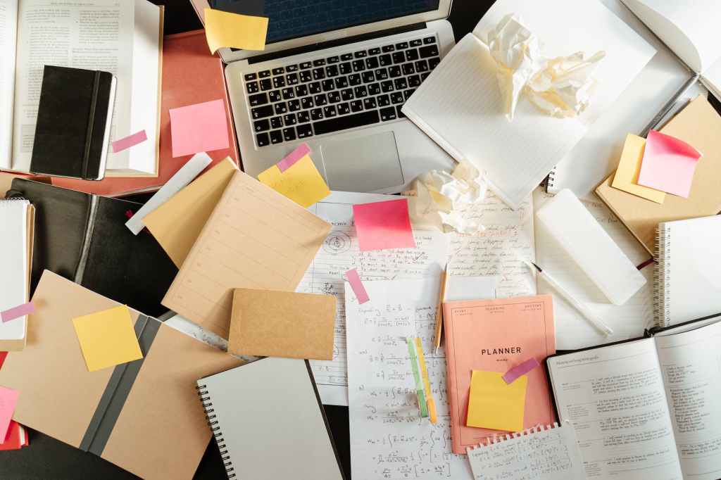 What to write in a notebook? (6 ideas for&nbsp;writers)
